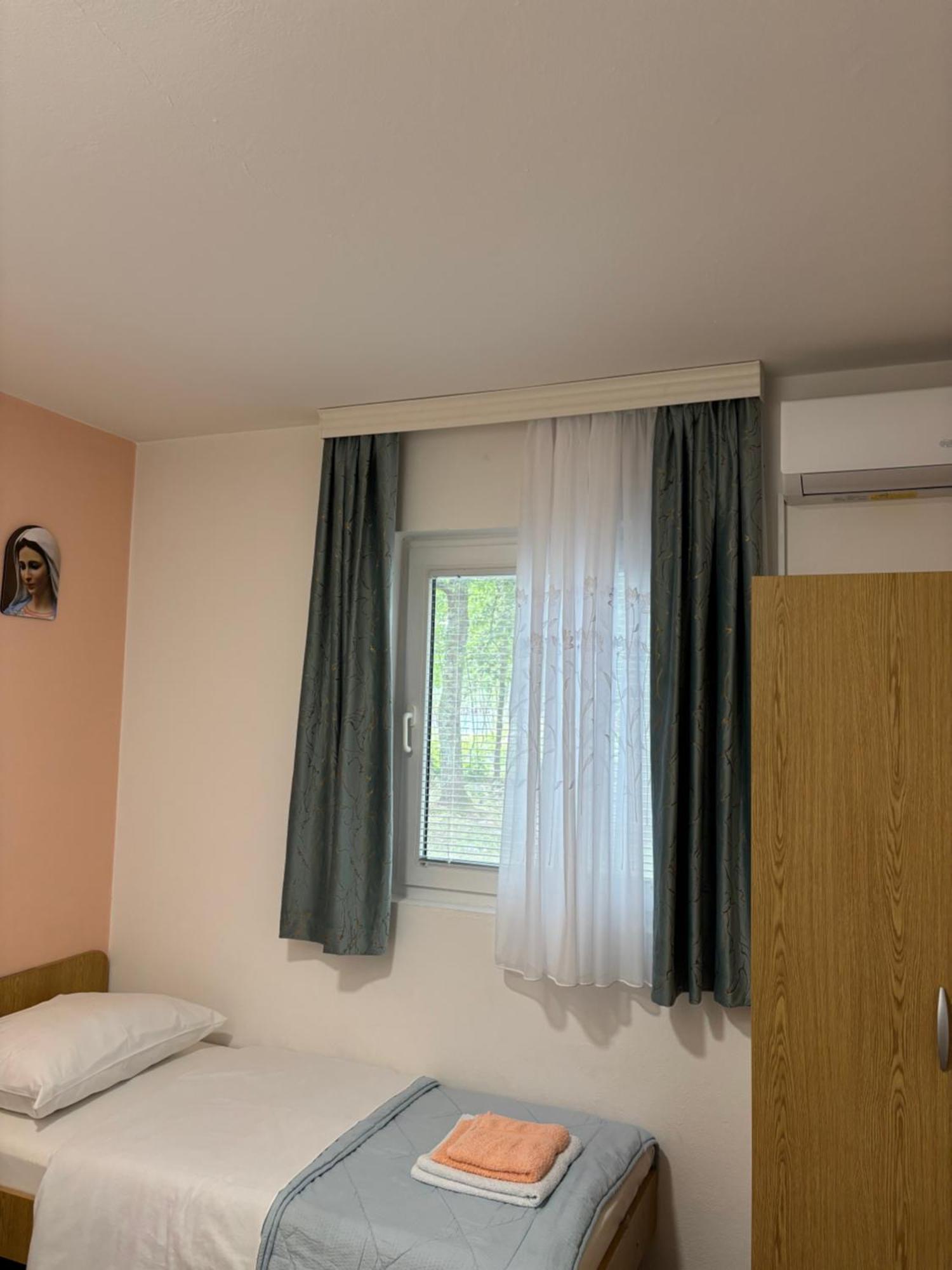 Casa Del Pellegrino M&A - Ostojici Hotel Medjugorje Luaran gambar