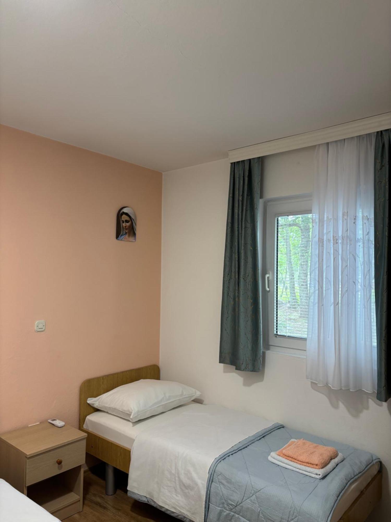 Casa Del Pellegrino M&A - Ostojici Hotel Medjugorje Luaran gambar